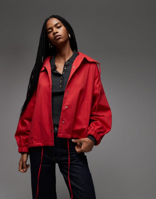 ASOS DESIGN - Giacca impermeabile rossa con bottoni e collo a imbuto, 2 di 4