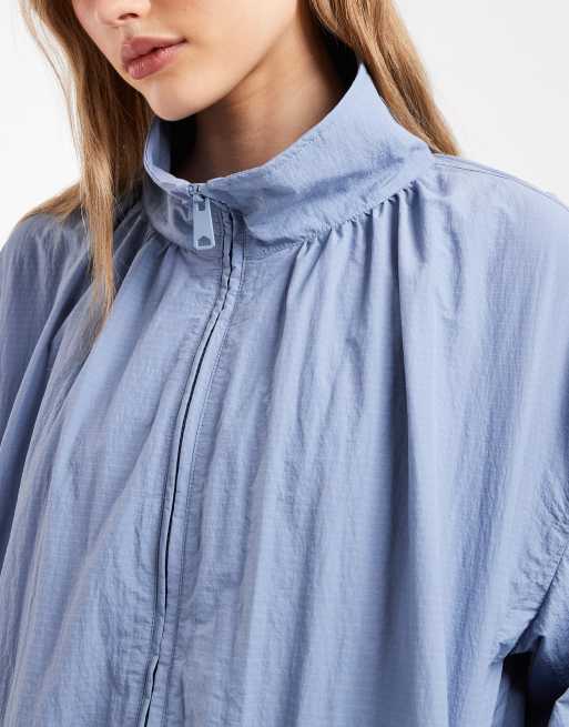 ASOS DESIGN - Giacca sportiva oversize blu con fondo a palloncino, 3 di 4