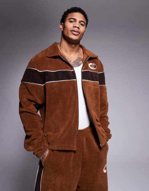 ASOS DESIGN - Giacca sportiva squadrata oversize marrone in pile con pannelli in coordinato 