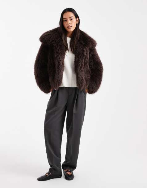 ASOS DESIGN - Giacca taglio corto in pelliccia sintetica marrone - view 1