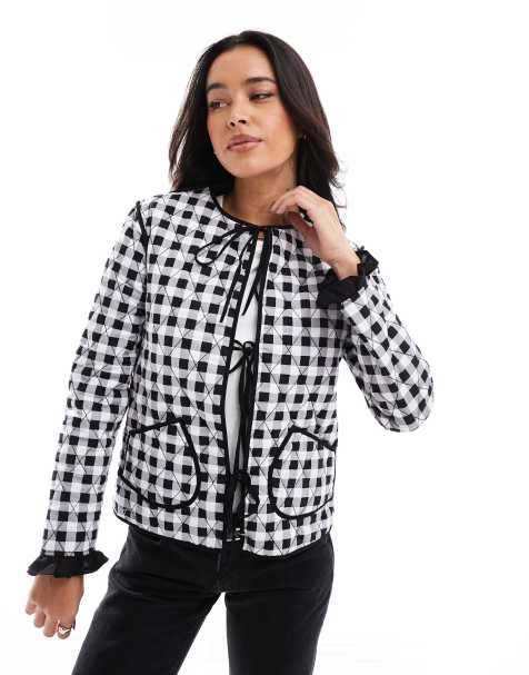 ASOS DESIGN - Giacca trapuntata nera a quadretti allacciata sul davanti - view 1