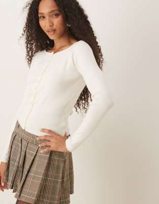 ASOS DESIGN - Gilet côtelé ajusté - Crème | ASOS