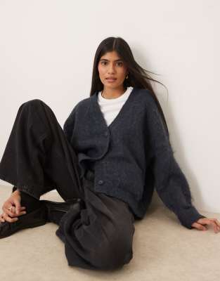 ASOS DESIGN - Gilet coupe carrée en maille brossée avec poche - Bleu marine