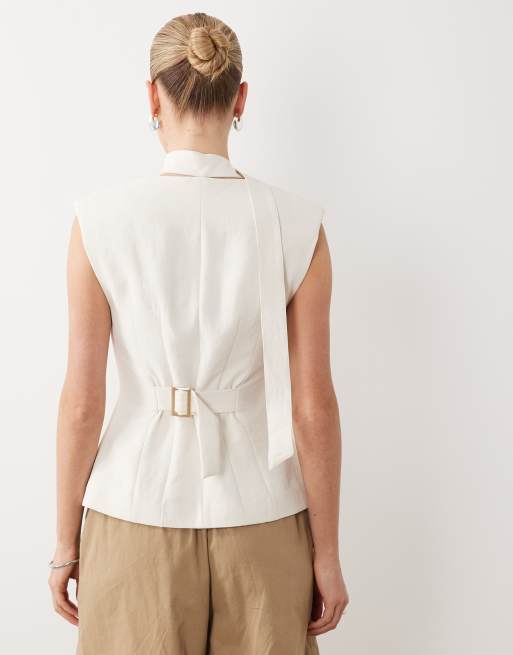 ASOS DESIGN - Gilet de tailleur long ajusté avec hanches moulées et foulard - Crème, 4 de 4
