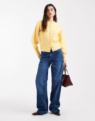 ASOS DESIGN - Gilet duveteux en maille compacte à manches structurées - Babeurre-Jaune