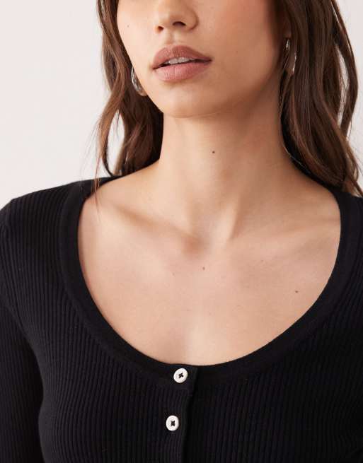 ASOS DESIGN - Gilet en coton mélangé à large encolure dégagée et boutons contrastants - Noir, 3 de 4