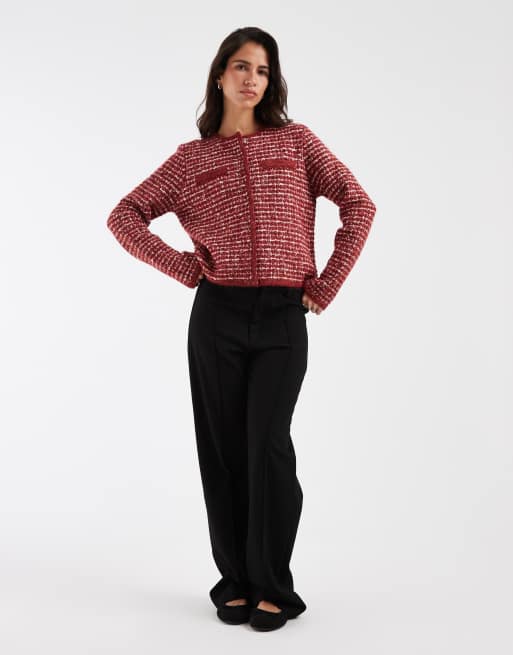 ASOS DESIGN gilet en maille texturée bouclée à col rond rouge, 2 de 4