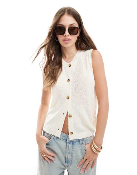 ASOS DESIGN - Gilet girocollo in maglia crema con filato testurizzato - view 1