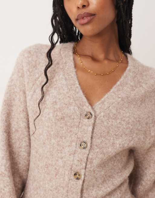 ASOS DESIGN - Gilet long en maille duveteuse à col V et détail à la taille - Grège, 3 de 4