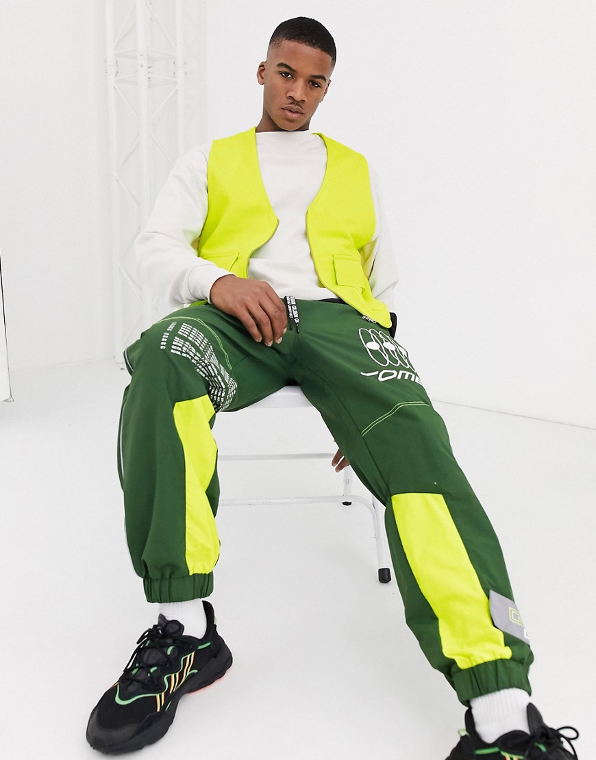 ASOS DESIGN - Gilet multitasche in jersey verde lime