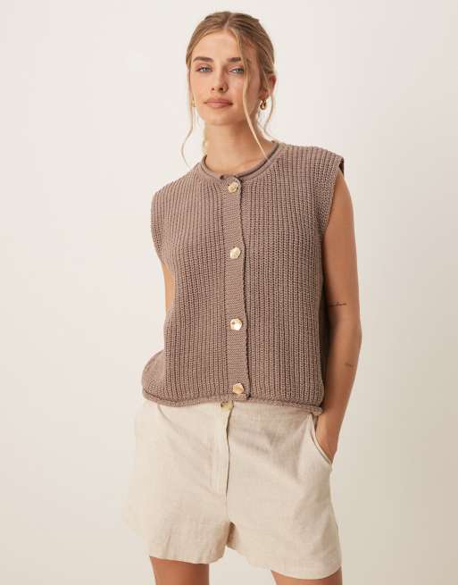 ASOS DESIGN - Gilet squadrato in maglia color mocha con bottoni dorati