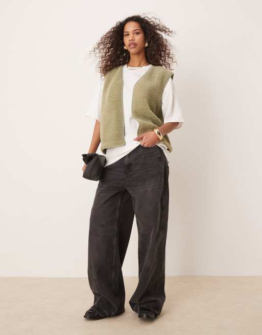 ASOS DESIGN - Gilet van borg-fleece met biezen in saliegroen, 3 van 4