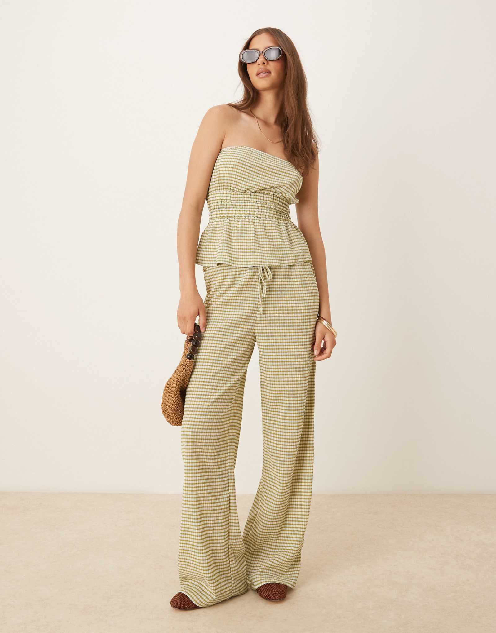 Широкие брюки ASOS DESIGN gingham зеленого цвета - часть комплекта
