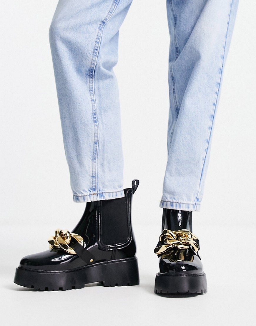 ASOS DESIGN Giselle chunky chain wellies in black