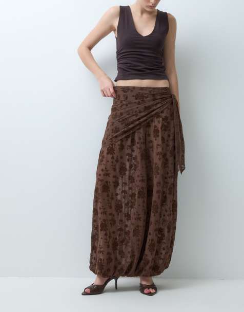 ASOS DESIGN glitterflockad mesh-ballongbyxa med omlott i brun - view 1
