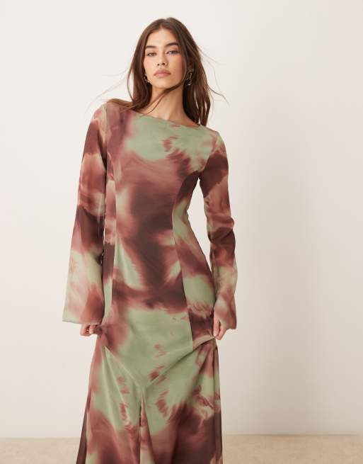 【新品タグ付】THE TOE Hesiod Frills Dress M 新品タグ付】THE TOE Hesiod Frills Dress M