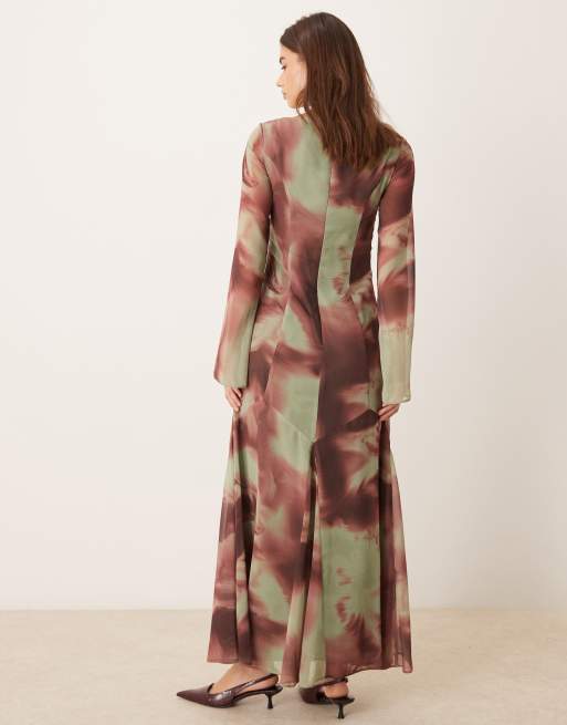 ASOS DESIGN godet hem maxi dress in smudge print, 3 of 4