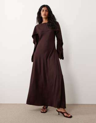 Макси-платье ASOS DESIGN godet с накидкой цвета баклажана aubergine