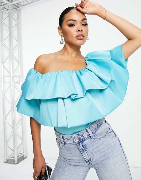 ASOS DESIGN – Going Out – Niebieskie body z dwoma falbanami i odkrytymi ramionami - view 1