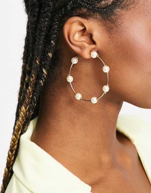ASOS DESIGN – Goldfarbene Creolen mit Zierperlen
