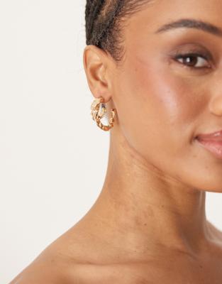 ASOS DESIGN - Goldfarbene, doppelte Creolen in geschmolzener Optik
