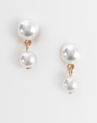 ASOS DESIGN - Goldfarbene Ohrstecker mit Anhänger mit zwei Kunstperlen