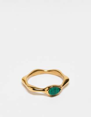 ASOS DESIGN - Goldfarbener Ring aus Edelstahl mit Malachit-Halbedelstein