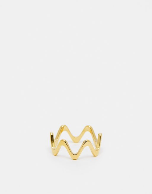 ASOS DESIGN – Goldfarbener Ring aus wasserfestem Edelstahl mit Wellendesign