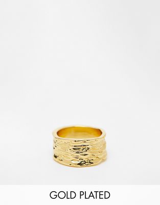 ASOS DESIGN - Goldfarbener Ring mit 14-Karat-Vergoldung im gehämmertem Design