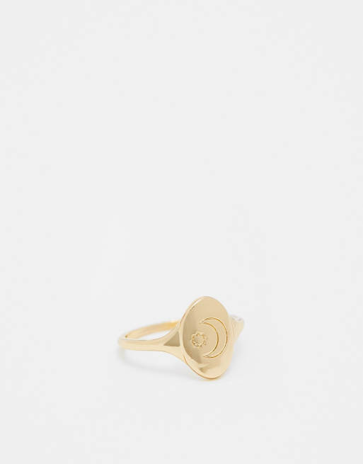 ASOS DESIGN – Goldfarbener Ring mit Himmelskörper-Design mit Stern und Mond