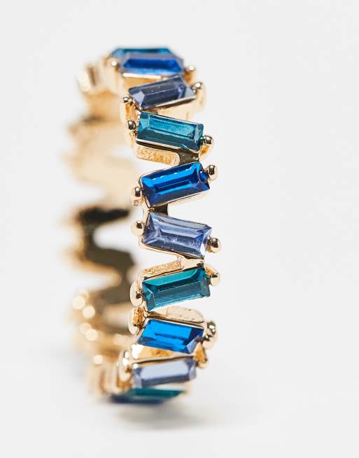 ASOS DESIGN – Goldfarbener Ring mit Schmucksteinen in abgestimmten Blautönen im Baguette-Schliff, 4 von 4