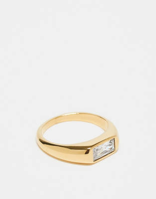 ASOS DESIGN – Goldfarbener Siegelring aus wasserfestem Edelstahl mit Strassstein - view 1