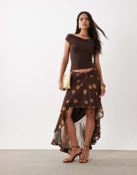 ASOS DESIGN - Gonna a portafoglio asimmetrica marrone con stampa a pois - view 1