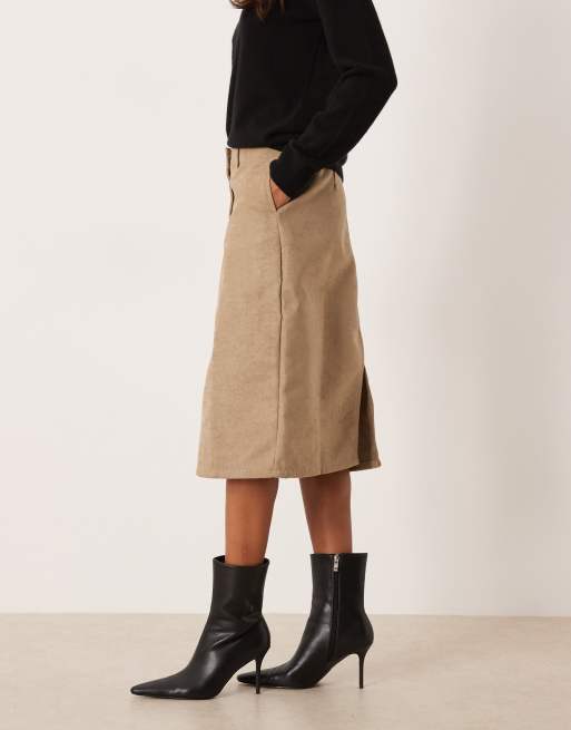 ASOS DESIGN - Gonna longuette in camoscio sintetico beige con elastico in vita, 3 di 5