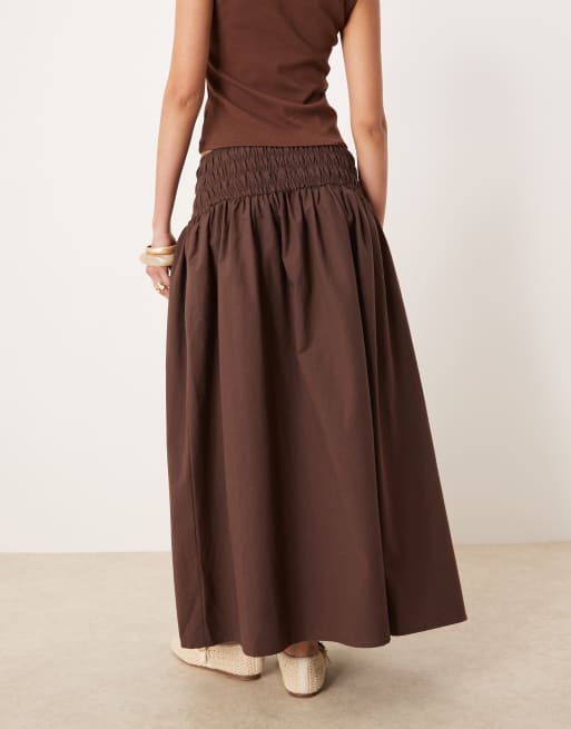 ASOS DESIGN - Gonna lunga arricciata in vita color cioccolato, 3 di 5