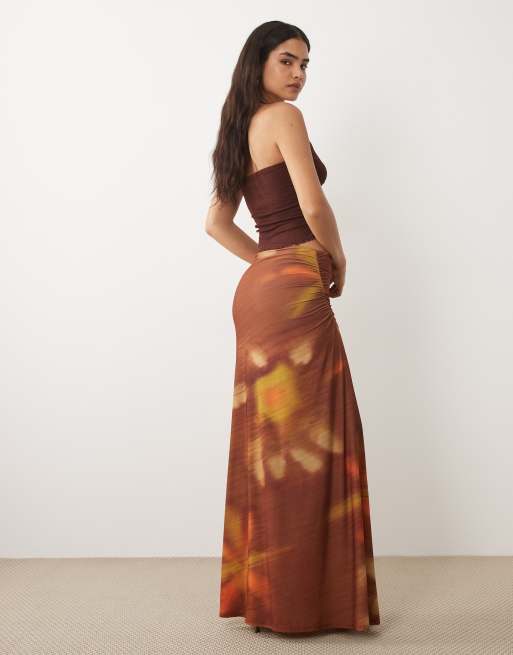 ASOS DESIGN - Gonna lunga con stampa sfumata di tramonto e dettaglio arricciato sul lato, 1 di 5