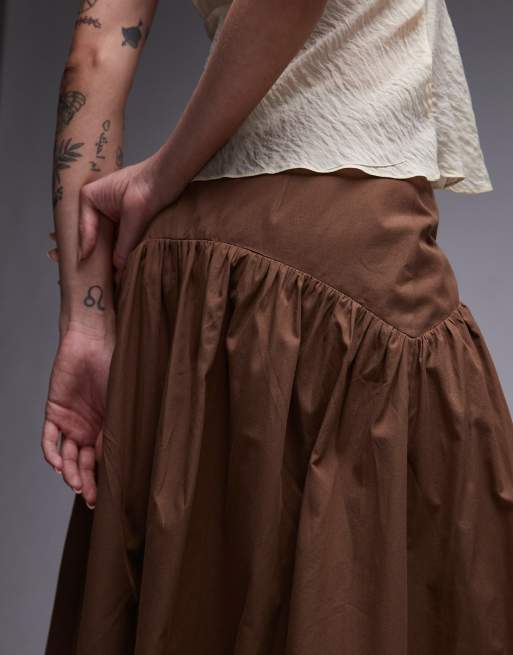 ASOS DESIGN - Gonna lunga con vita scesa marrone, 4 di 5