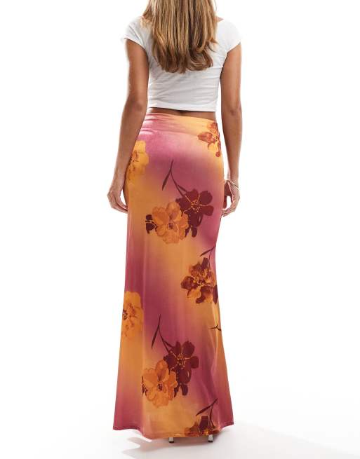 ASOS DESIGN - Gonna lunga elasticizzata in raso con stampa a fiori sfumata, 2 di 5