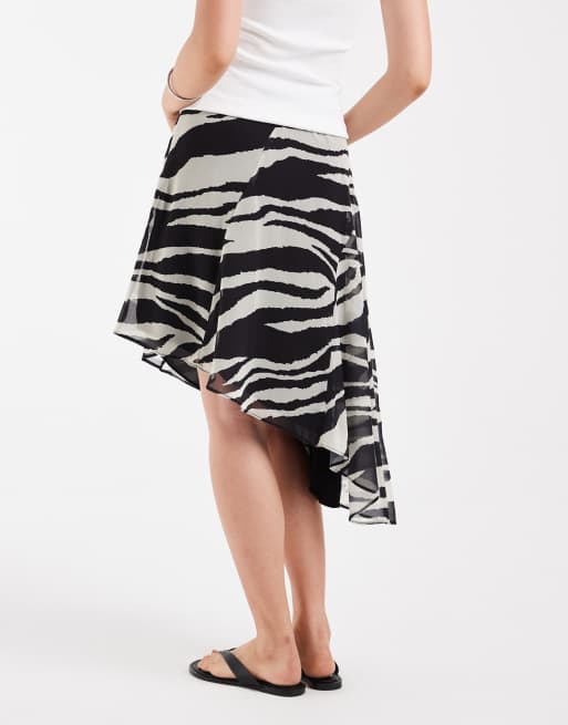 ASOS DESIGN - Gonna lunga in chiffon con fondo asimmetrico e stampa zebrata, 5 di 5