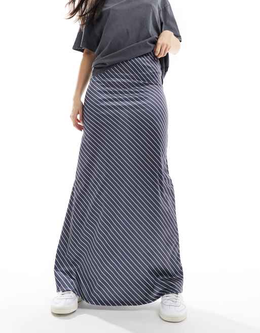 ASOS DESIGN Gonna lunga in twill satinato a righe