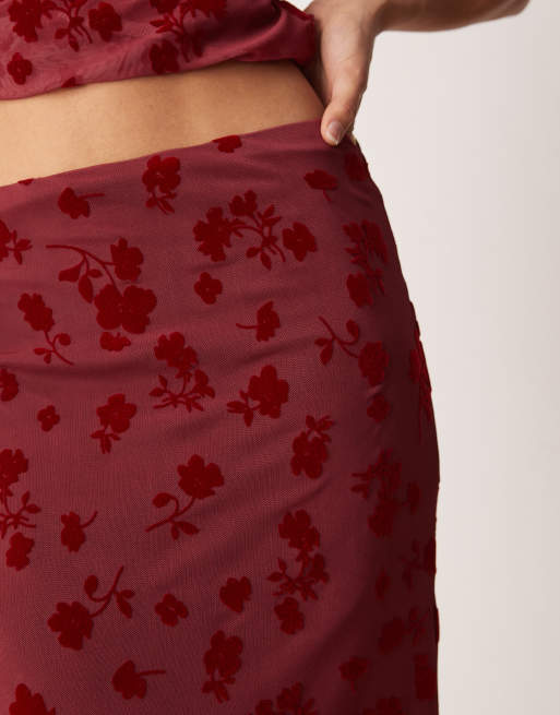 ASOS DESIGN - Gonna lunga rossa in rete floccata a vita bassa in coordinato, 4 di 5