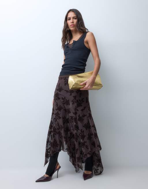 ASOS DESIGN gonna maxi floccata con orlo a punta, co-ord, color cioccolato, 1 di 5