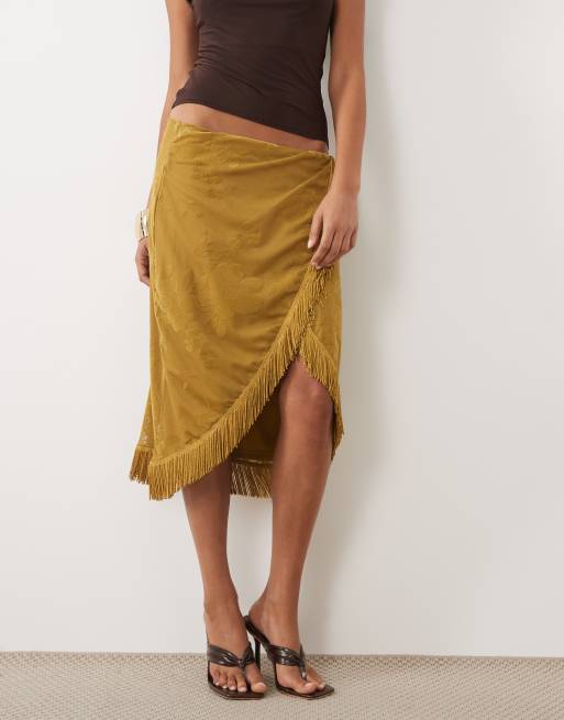 ASOS DESIGN gonna midi avvolgente in mesh devoré con frange e stampa floreale color oliva, 2 di 5