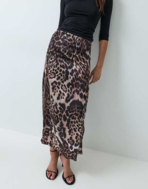 ASOS DESIGN gonna midi in raso co-ord a stampa leopardata, 2 di 5