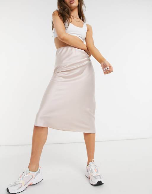 ASOS DESIGN - Gonna midi in raso stile sottoveste con taglio asimmetrico color cipria