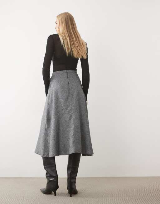 ASOS DESIGN gonna midi svasata in tessuto monocromatico, 3 di 5