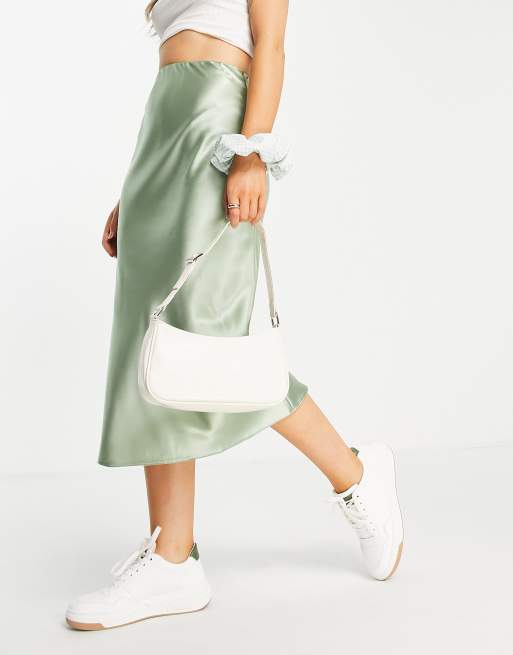 ASOS DESIGN - Gonna midi taglio sbieco in raso verde salvia 