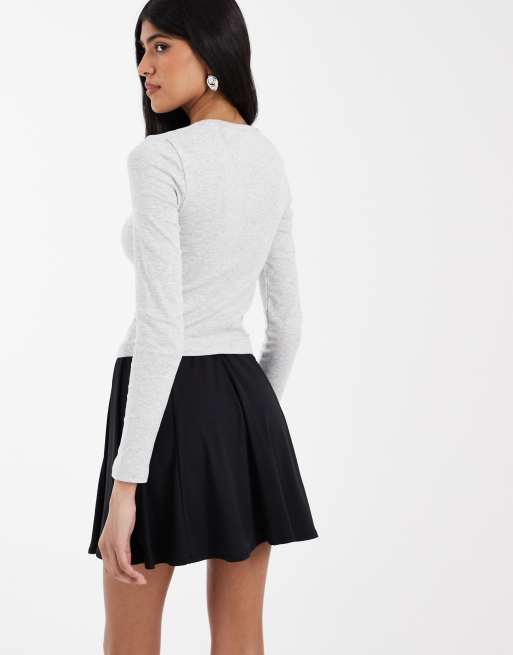 ASOS DESIGN - Gonna pantalone sinuosa stile skater in poliammide nera, 4 di 5