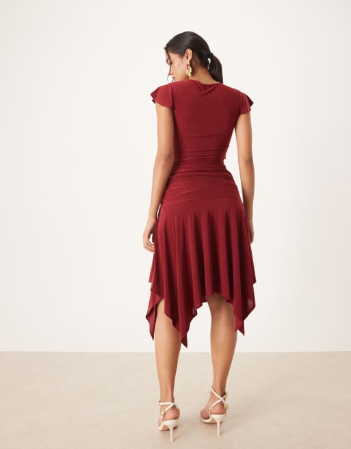 ASOS DESIGN - Gonna sinuosa bordeaux con fondo a punta in coordinato, 4 di 5