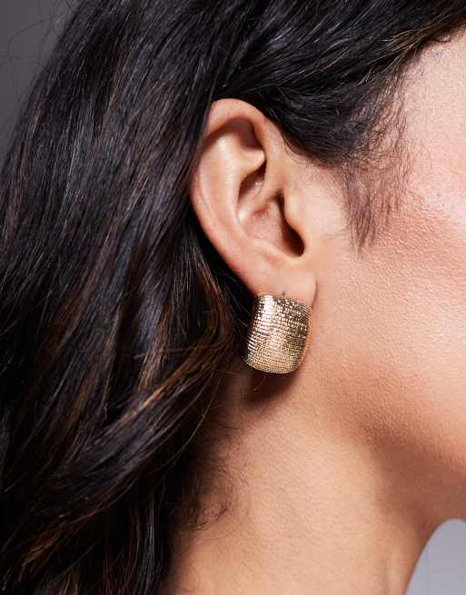 ASOS DESIGN - Goudkleurige oorbellen met textuur en vierkante vorm